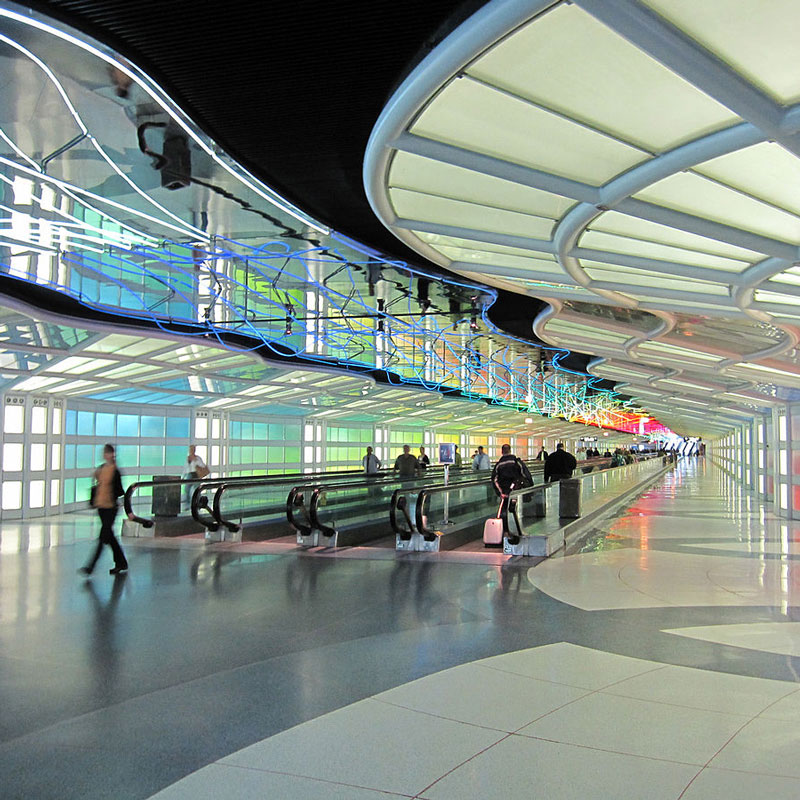 people mover inside O'Hare airport